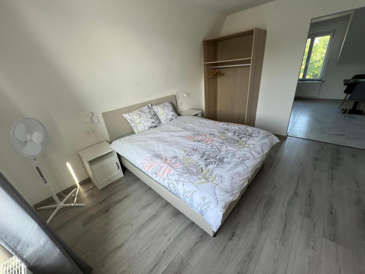 Riverbank Guest House Namur Bagian luar foto